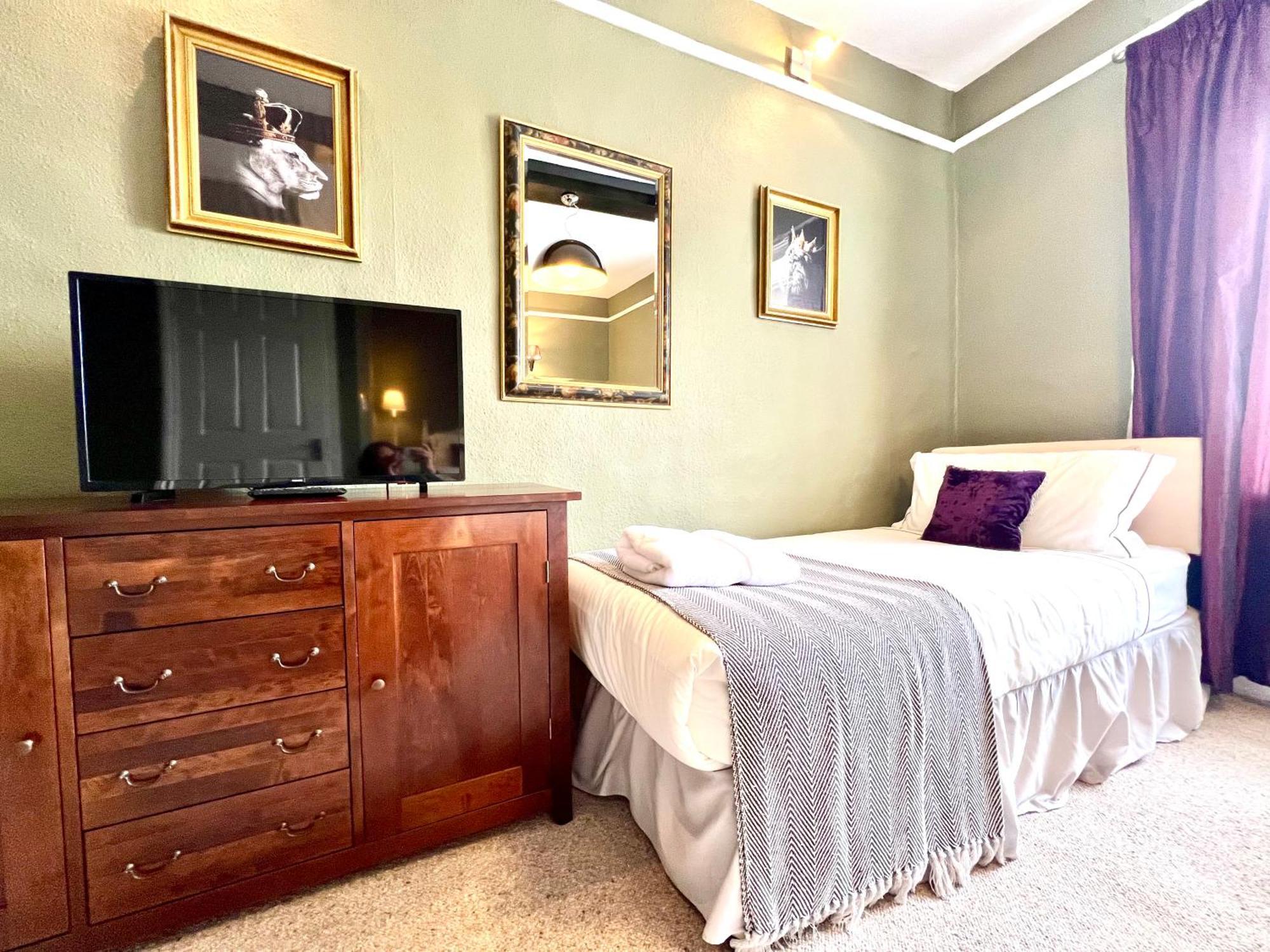 Colthrop Manor B&B Тэтчем Экстерьер фото