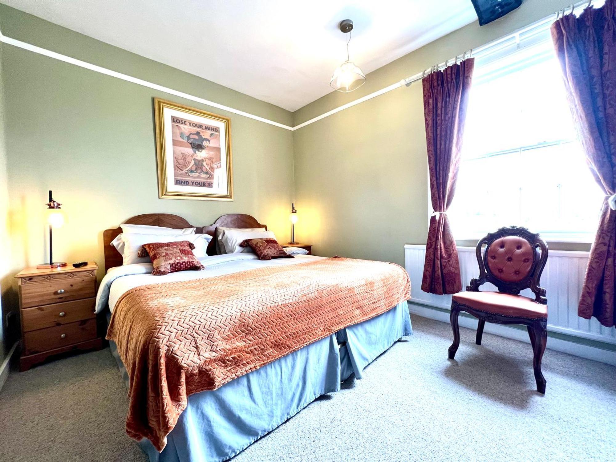 Colthrop Manor B&B Тэтчем Экстерьер фото