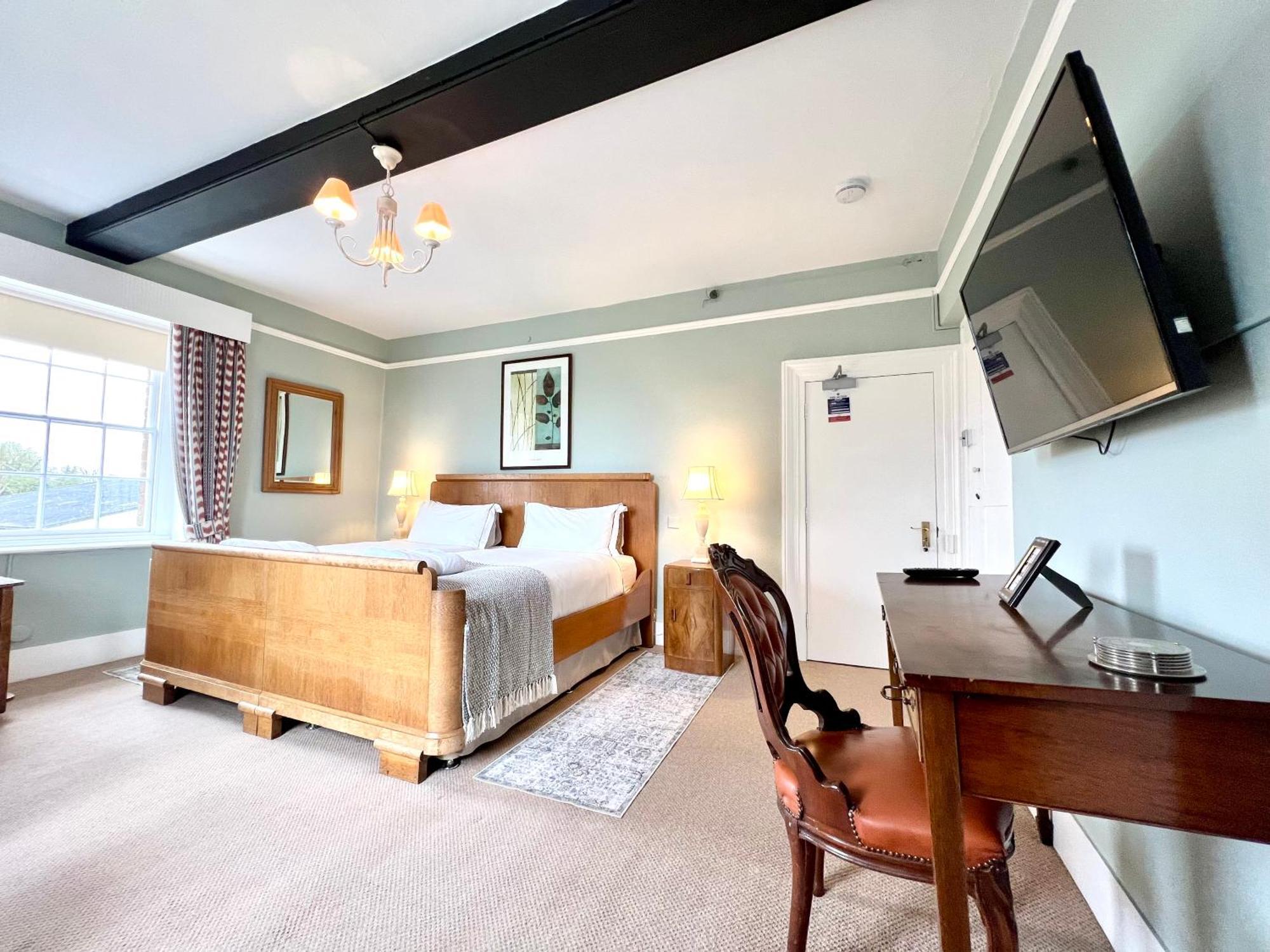 Colthrop Manor B&B Тэтчем Экстерьер фото