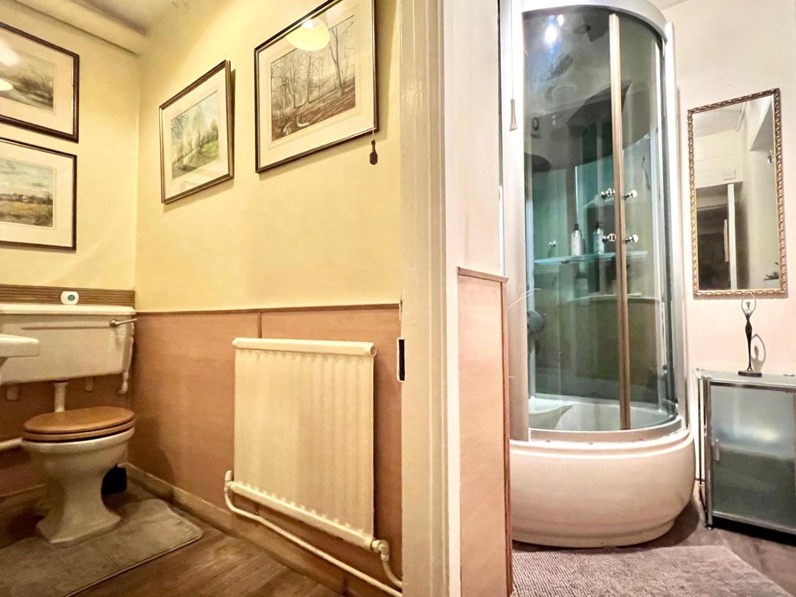 Colthrop Manor B&B Тэтчем Номер фото