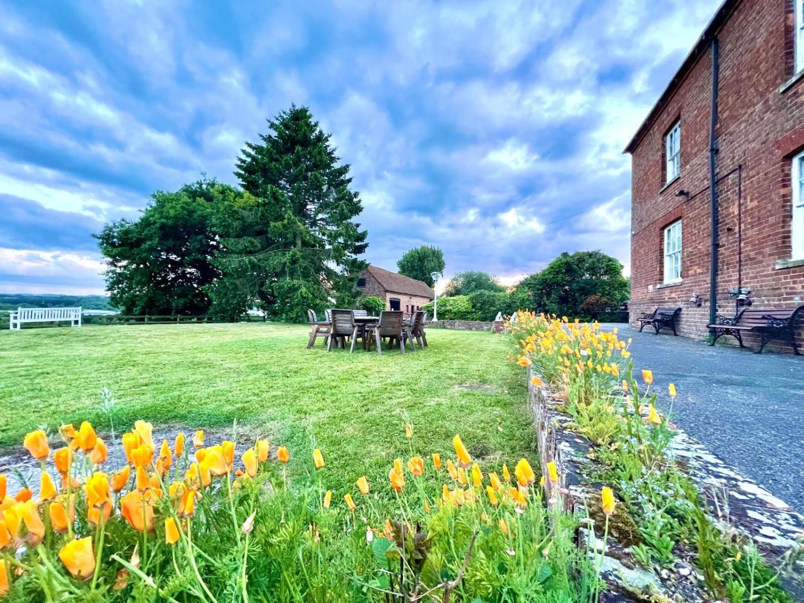 Colthrop Manor B&B Тэтчем Экстерьер фото