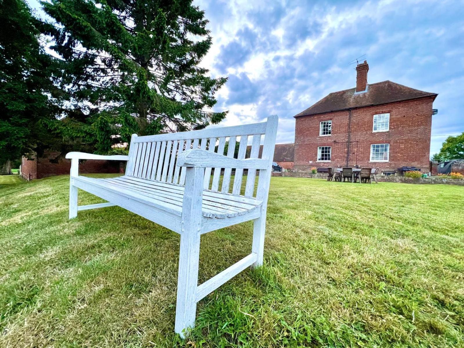 Colthrop Manor B&B Тэтчем Экстерьер фото
