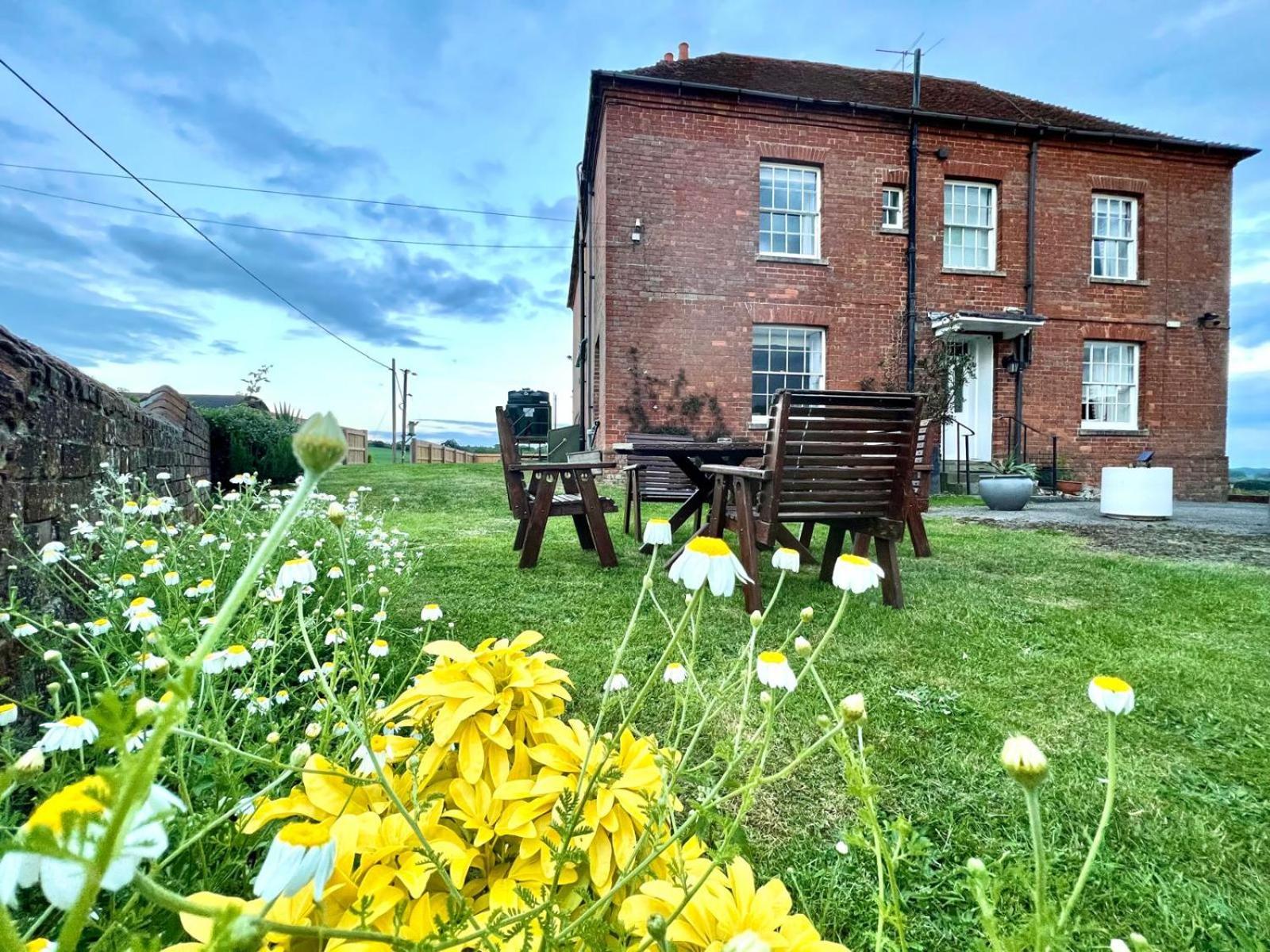 Colthrop Manor B&B Тэтчем Экстерьер фото
